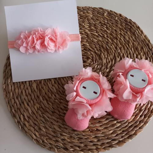 Kız Bebek Özel Gün Fırfırlı Koyu Somon Bandana ve Çorap Set
