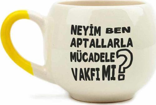 Neyim Ben? Aptallarla Mücadele Vakfı Mı? Krem Parlak Balon Kupa (Sarı Kulp) - Hediye Seramik Kupa