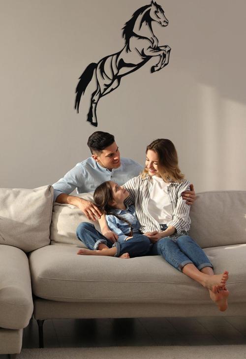 Şahlanan At Metal Duvar Dekoru