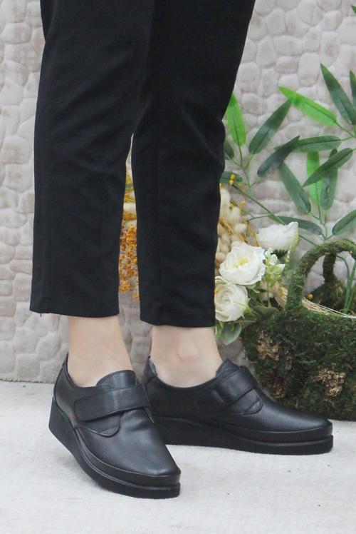 4297 Siyah Çırtlı İç Ve Dış Hakiki Deri Kadın Ayakkabı