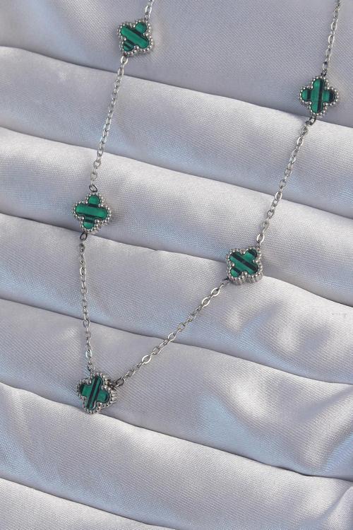 316L Çelik Gümüş Renk Minimal Yeşil Mineli Yonca Kolye - EBJ240822W26881