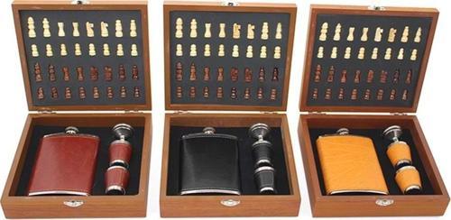 Ahşap Kutulu Satrançlı Matara Seti Derili