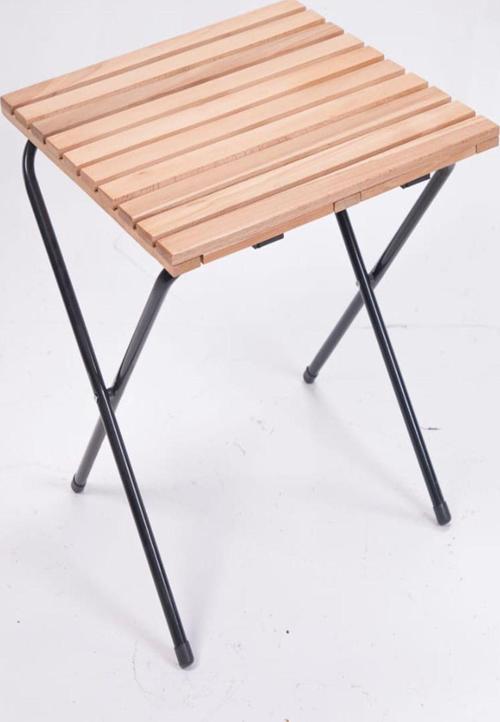 2-4 Kişilik Katlanabilir Kamp Plaj Piknik Masası Üst Tabla Ahşap Metal Siyah İskeletli Gövde 52x52cm