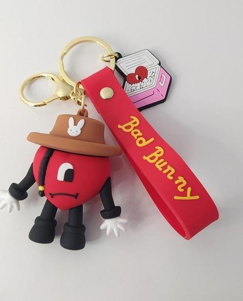 Anahtarlık Anime Bad Bunny Kötü Bunny Silikon Anahtarlık Çanta Süsü Oyuncak Aksesuar Araba Süsü 14484