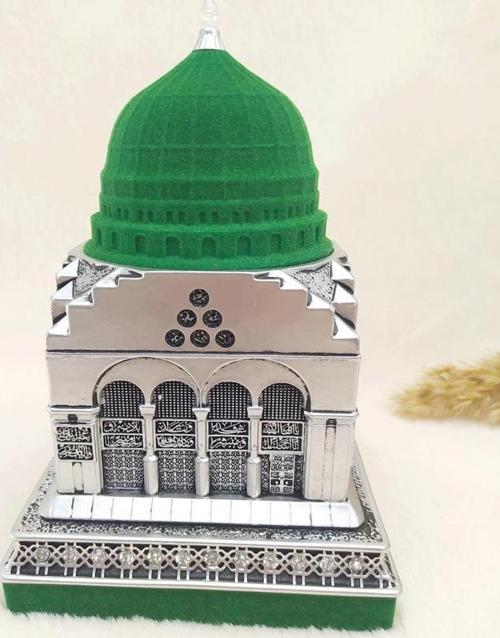 Beytünnebi Biblo Lisanslı Gümüş Renk Kadife Kaplı Krirtal Taşlarla Çevrili Lüks Obje