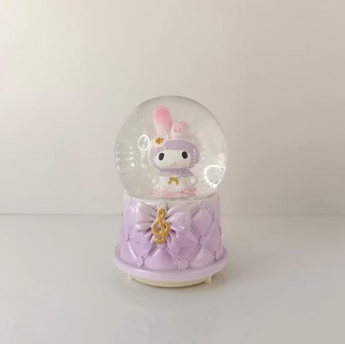 Kar Küresi Işıklı Müzikli Sanrio Tasarımlı Kar Küresi Biblo Sevgili Arkadaş Doğum Günü       