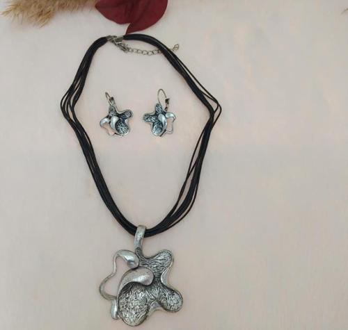 Hdmarketim Otantik Osmanlı Temalı Doküm Kauçuk Küpeli Kolye