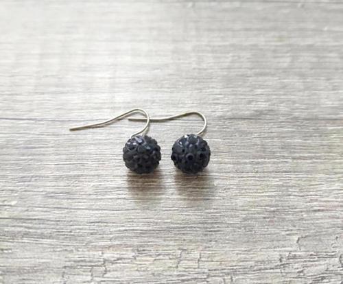 Hdmarketim Şambala Model Swarovski Taşlı Siyah Sallantılı Küpe