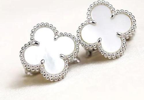 Yonca küpe Çelik 2024 yeni yüksek kalite 316 L takı Dört Yapraklı 0.8 Mm Yonca Klasik Logo lüks kadin part