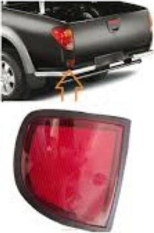 Mitsubishi L200 Arka Çamurluk Reflektörü Sol 2007-2014