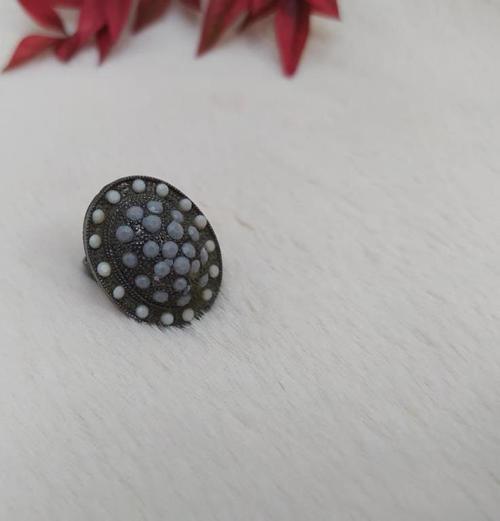 Hdmarketim Kadın Yüzük Otantik Eskitme Tasarım Taşlı Füme Renk Yüzük