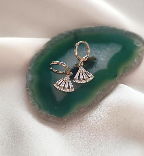 Küpe Kararmaz Çelik 316L Lüks Halka Taşlı Kadın Küpe  