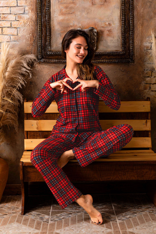 Kışlık Düğmeli Ekose Desen Yılbaşı Temalı Kadın Süet Pijama Takımı