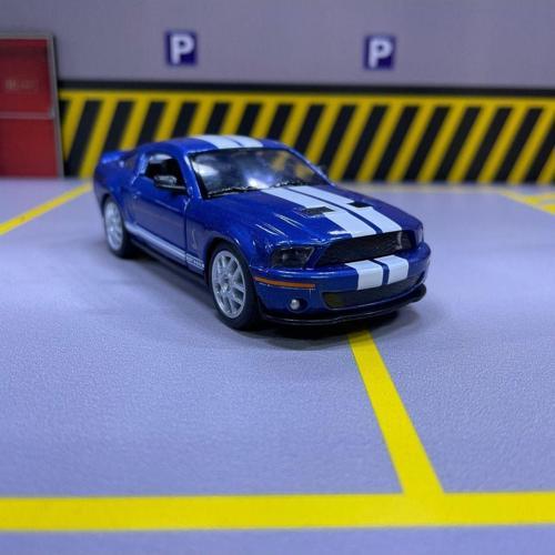 2007 Shelby Gt500 1/36 Ölçek Diecast Metal Model Araba Oyuncak Araba Çek Bırak