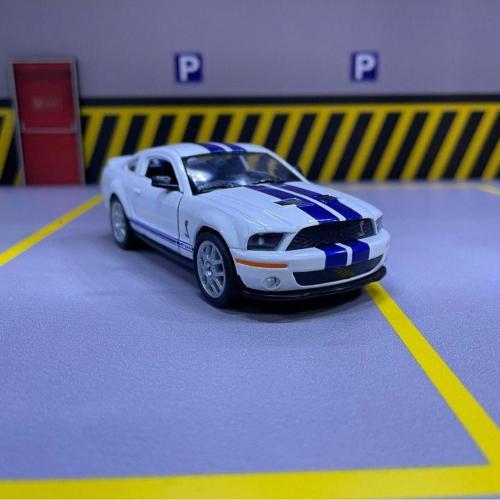 2007 Shelby Gt500 1/36 Ölçek Diecast Metal Model Araba Oyuncak Araba Çek Bırak