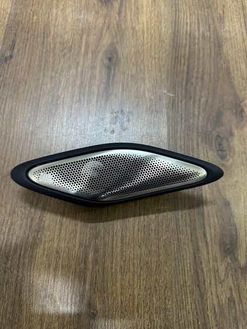 Honda CHR Direk Döşeme Tweeter Kapağı Sağ JBL 