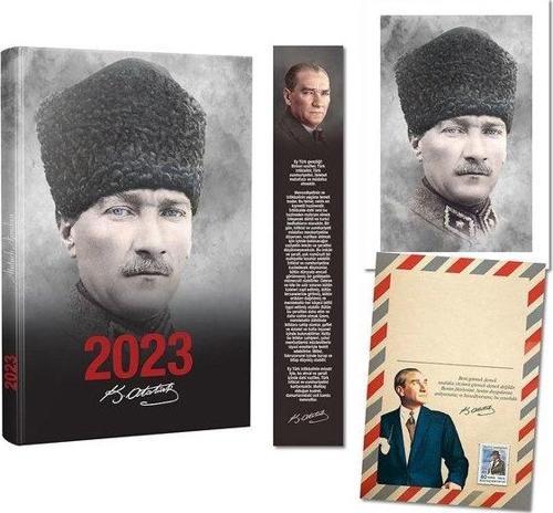 Atatürk Defter Seti - Komutan