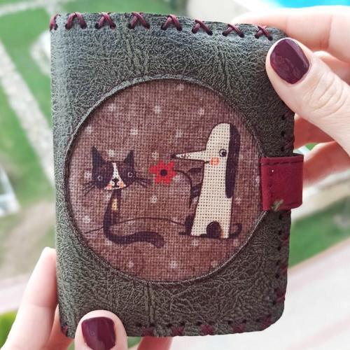 El Yapımı Kadın Cüzdan Vegan Deri Kedi Köpek Görselli Haki Renk