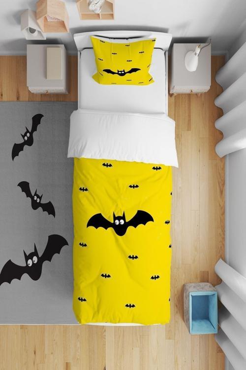 Sarı Zemin, Siyah Yarasa Batman Motifli Çocuk Bebek Odası Nevresim Takımı