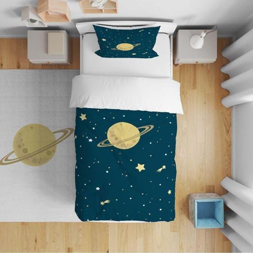 Yatak Örtüsü Kayan Yıldızlar Ve Satürn 140x220 - Yastık Kılıfı Hediye
