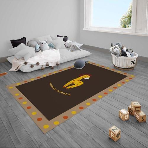 Çocuk Bebek Odası Halısı Benekli Sevimli Zürafa