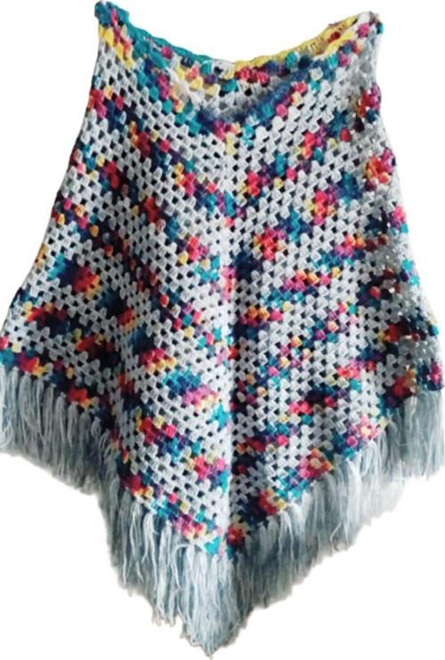 El Örgüsü Çok Renkli Kadın Panço