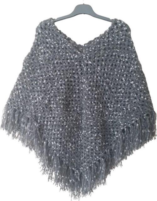 El Örgüsü Gri Kırçıllı Kadın Panço
