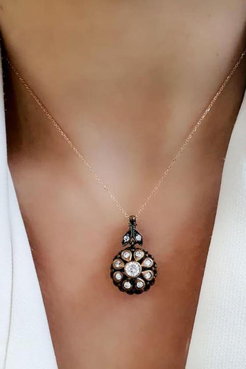 Zirkon Taşlı 925 Ayar Gümüş Rose Otantik Kolye