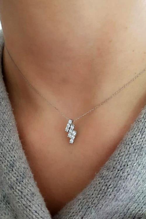 Pırlanta Işıltısında Zirkon Taşlı Minimal Kolye