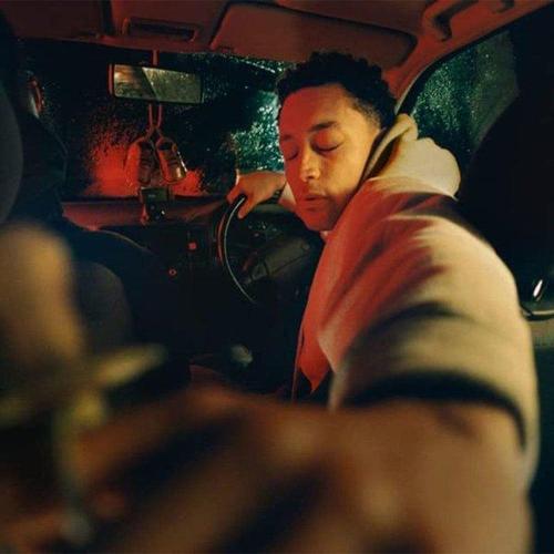 Loyle Carner Hugo Plak