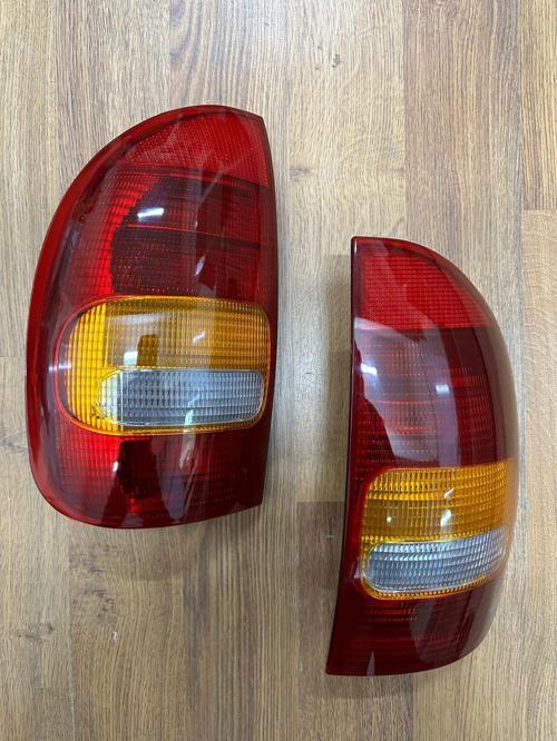 Opel Corsa B Stop Lambası Sağ Sol Stop Lambası 1993-2000