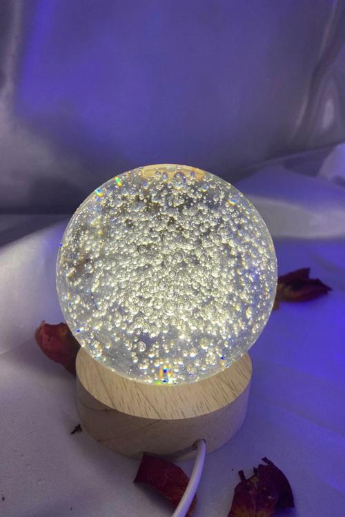 3D Led Işık Cam Küre Gün Işığı Ahşap Hava Kabarcık Boy 8cm