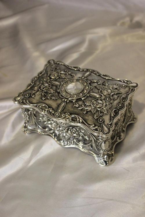 Mücevher Kutusu Metal El İşi Hand Made