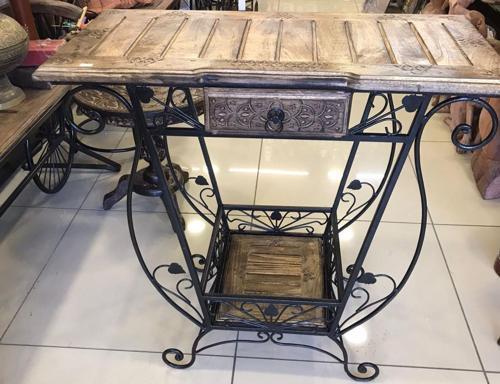 Ahşap Ferforje Oymalı Dresuar Etajer Çekmeceli 79x38x77 cm.