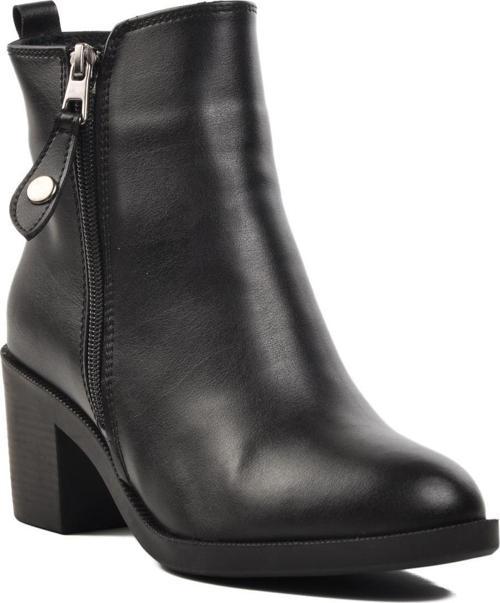 224547 Siyah Cilt Kadın Bot