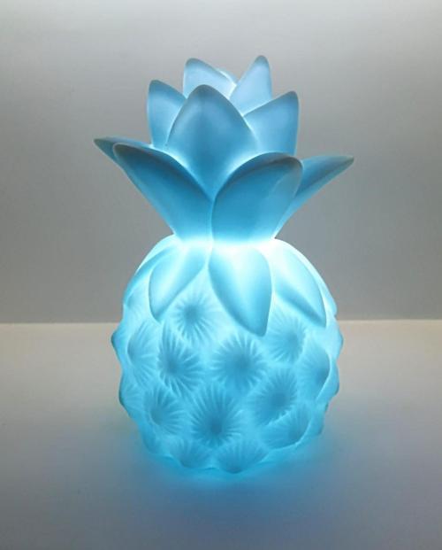        Mobgift 3D Silikon Ananas Gece Lambası 