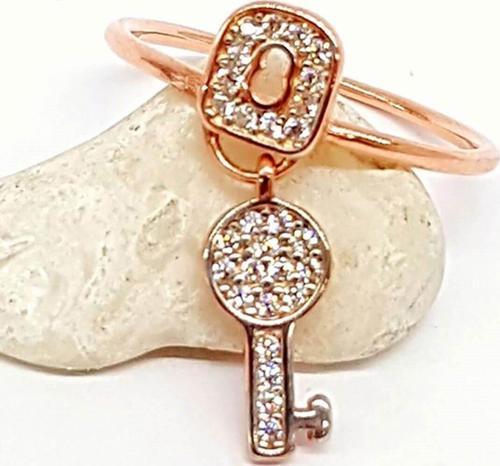 Anahtar Kilit Figürlü Sallantılı Gümüş Yüzük