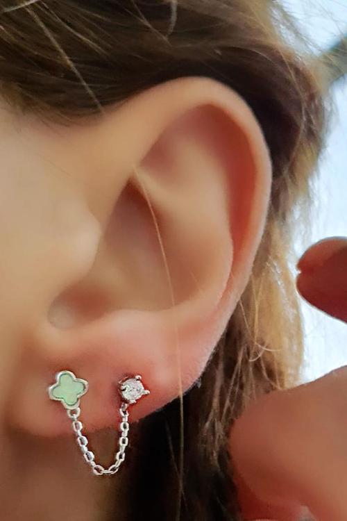 Opal Taşlı Ve Tek Taşlı Çift Deliğe Takılan 925Ayar Gümüş Zincir Tek Küpe