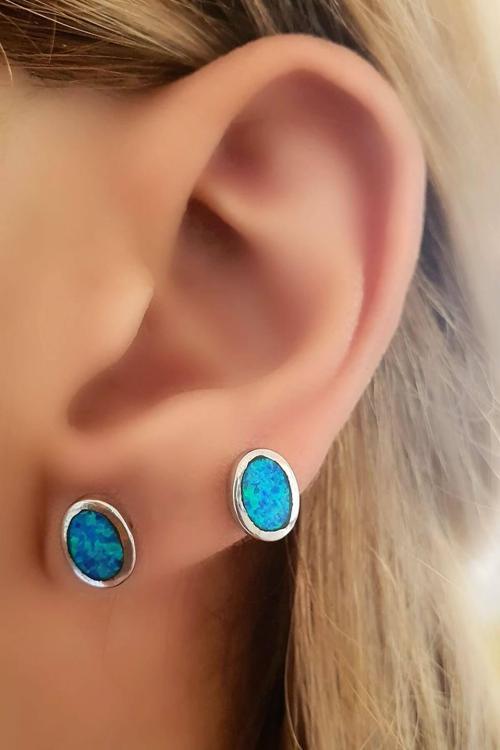 Opal Taşlı Oval Gümüş Küpe