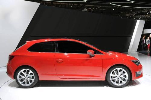 Seat Leon SW Krom Cam Alt Çıtası 6 Parça 2012-2019 Arası