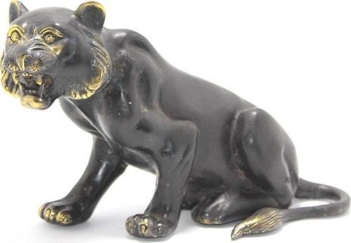 Pirinç Aslan Figürü