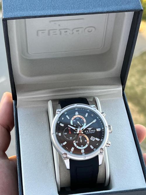 Silikon Kordon İç Fonksiyonları Aktif  30 Mt Suya Dayanıklı Erkek Kol Saat EFM.31363-J2