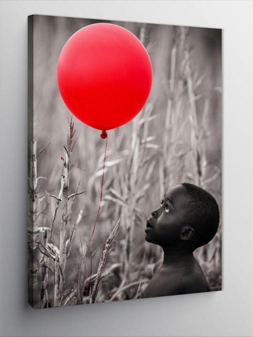 Kanvas Tablo Afrikalı Çocuk Ve Kırmızı Uçan Balon