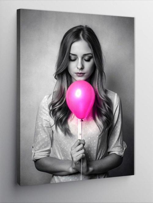 Kanvas Tablo Pembe Balonlu Kız