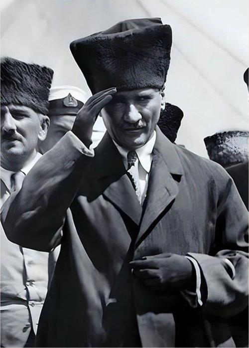 Mustafa Kemal Atatürk Hediyelik Mdf Tablo 25 cm x 35 cm