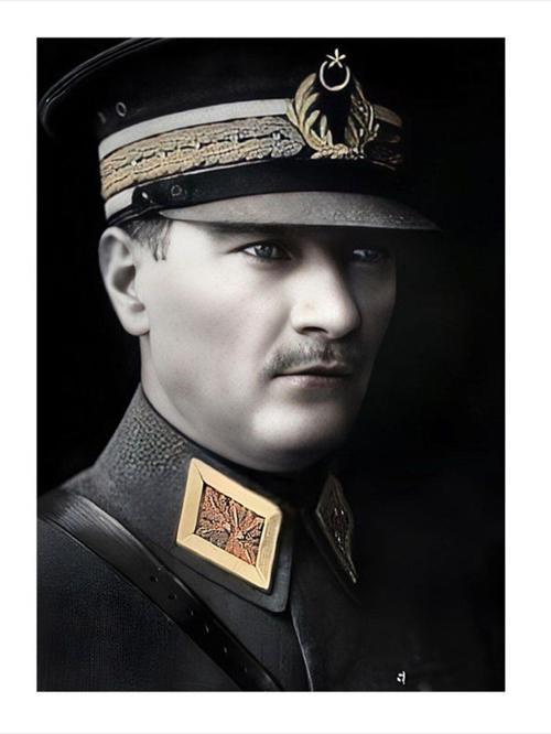 Mustafa Kemal Atatürk Desenli Mdf Tablo 35 cm x 50 cm