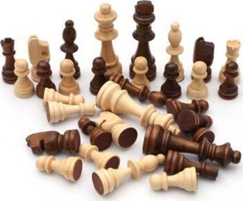 Büyük Boy Ahşap Satranç Taşı