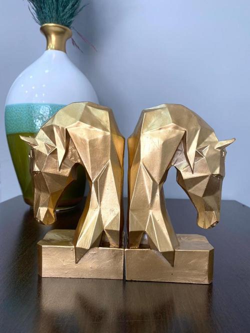Kitap Tutucu Kübik At Figürlü 2'li Gold Renkli ( Polyester)