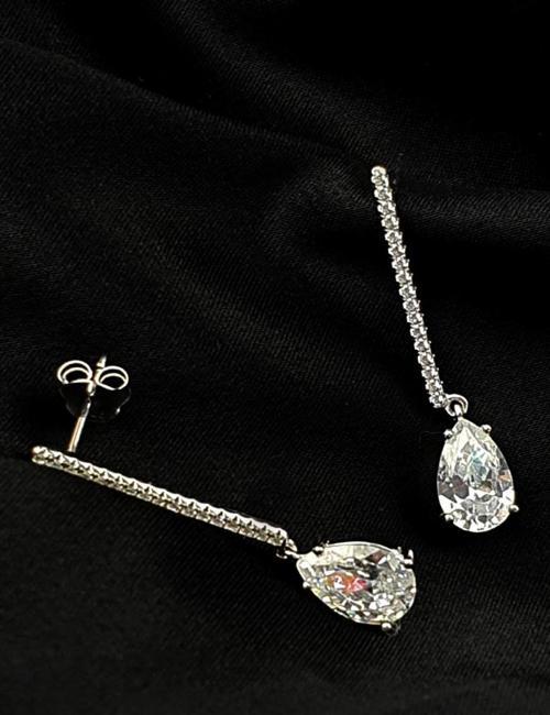 SKY DIAMOND gümüş damla küpe