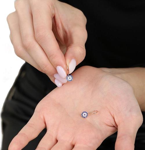 Mavi-Beyaz Zirkon Taşlı Çiçek Tasarım Rose Renk 925 Ayar Gümüş Kadın Küpe